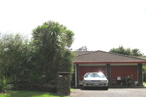 Photo of property in 8 Ciprian Place, Henderson, Auckland, 0612