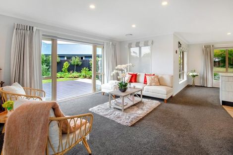 Photo of property in 10 Juliet Place, Rolleston, 7614