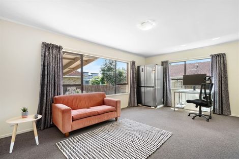 Photo of property in 2/16a Puriri Street, Takapuna, Auckland, 0622