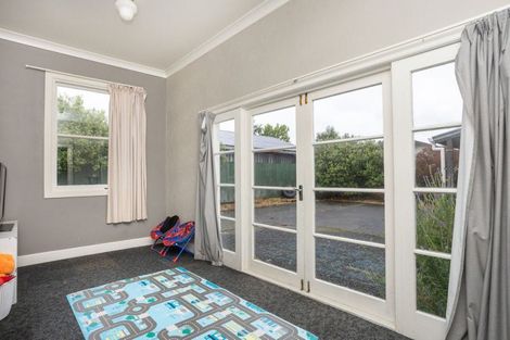 Photo of property in 30 Victoria Avenue, Dannevirke, 4930