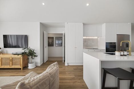 Photo of property in 11 Waterfowl Road, Jacks Point, 9371