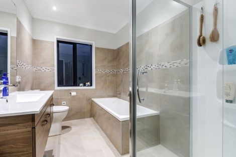 Photo of property in 28 Liquidambar Drive, Hobsonville, Auckland, 0616