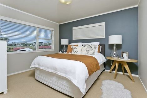 Photo of property in 14 Welland Place, Hillcrest, Auckland, 0627