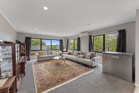 Photo of property in 11 Phoenix Court, Otaki, 5512