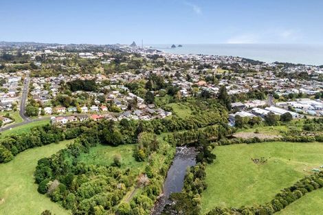 Photo of property in 114b Riversdale Drive, Merrilands, New Plymouth, 4312