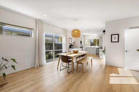 Photo of property in 36 Stapletons Road, Richmond, Christchurch, 8013