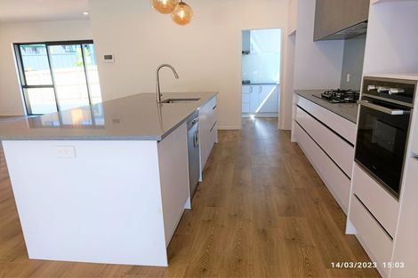 Photo of property in 4 Luff Place, Long Bay, Auckland, 0630