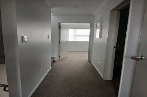 Photo of property in 6 Tuaiwi Street, Manukau, Auckland, 2104