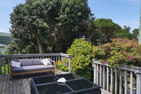 Photo of property in 5 Kapekape Place, Pukerua Bay, 5026