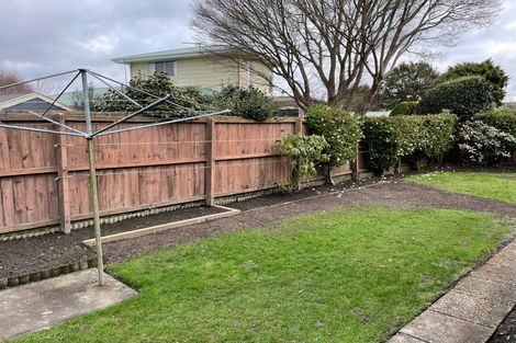 Photo of property in 2/367 Sawyers Arms Road, Harewood, Christchurch, 8051