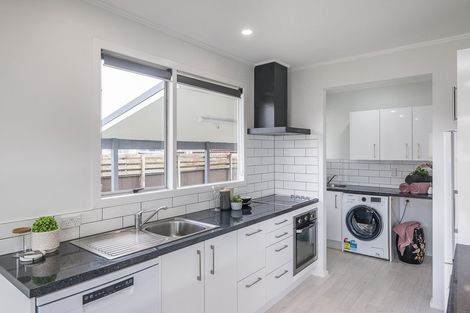 Photo of property in 14b Cypress Grove, Paraparaumu, 5032