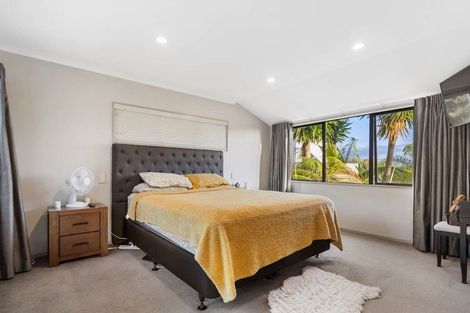 Photo of property in 2 Baverton Drive, Flat Bush, Auckland, 2016