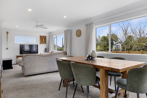 Photo of property in 10 Armstrong Grove, Hilltop, Taupo, 3330