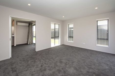 Photo of property in 130 Shillingford Boulevard, Rolleston, 7615