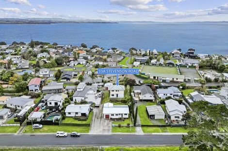 Photo of property in 33a Stevenson Road, Clarks Beach, 2122