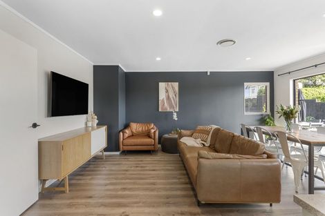 Photo of property in 11 Leicester Parade, Somerville, Auckland, 2014