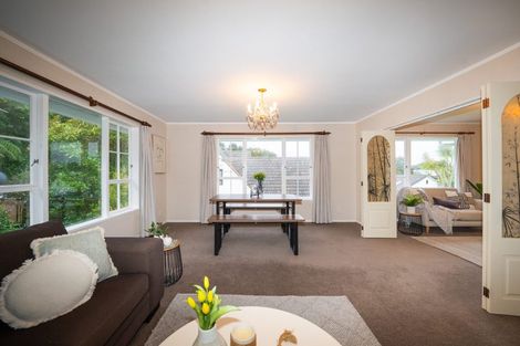 Photo of property in 12 Newnham Court, Tawa, Wellington, 5028