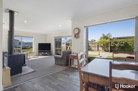 Photo of property in 11 Surfers Avenue, Waihi Beach, 3611