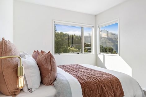 Photo of property in 4a Dart Place, Fernhill, Queenstown, 9300