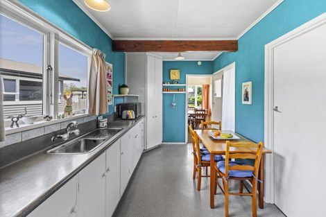 Photo of property in 5 Tasman Street, Havelock North, 4130