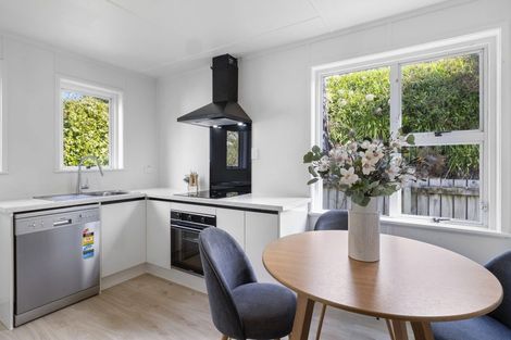 Photo of property in 6 Mill Road, New Plymouth, 4310