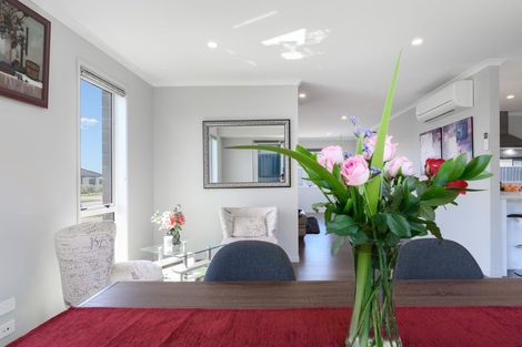 Photo of property in 9 Blacklock Road, Pyes Pa, Tauranga, 3112