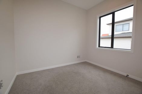 Photo of property in 7 Eric Gifford Drive, Ranui, Auckland, 0612