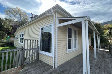 Photo of property in 75 Jacksons Road, Lyttelton, 8082