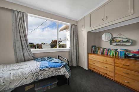 Photo of property in 3 Disraeli Street, Hawera, 4610