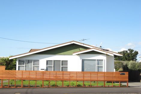 Photo of property in 11 Beach Street, Fitzroy, New Plymouth, 4312