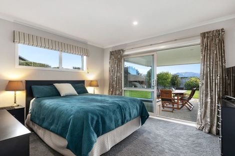 Photo of property in 1 Warrington Court, Carterton, 5713