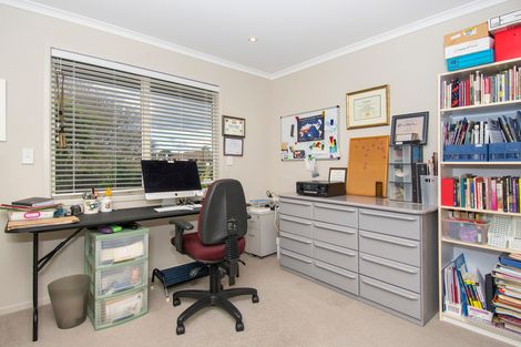 Photo of property in 12 Montrose Place, Pyes Pa, Tauranga, 3112