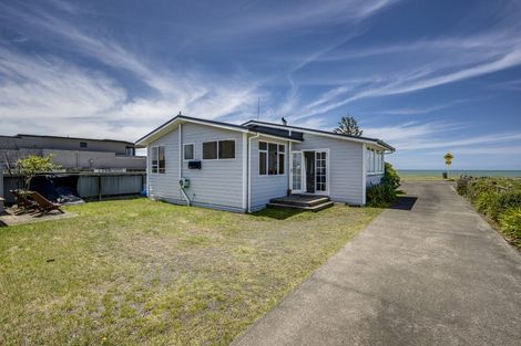 Photo of property in 64 The Esplanade, Westshore, Napier, 4110