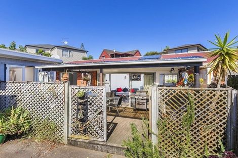 Photo of property in 1/1369 Dominion Extension, Mount Roskill, Auckland, 1041