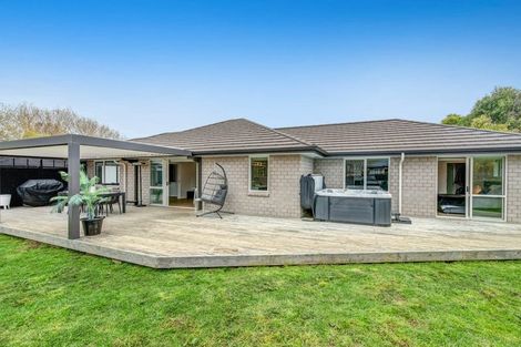 Photo of property in 9 Riverboat Lane, Helensville, 0800