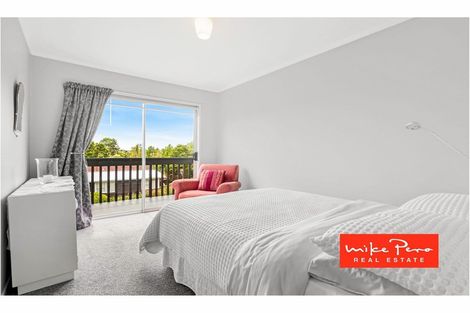 Photo of property in 9 Armstrong Place, New Lynn, Auckland, 0600