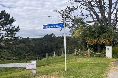 Photo of property in 94 Tangiroimata Track, Pyes Pa, 3173