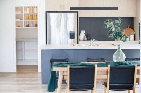 Photo of property in 24 Te Piriti Road, One Tree Point, 0118