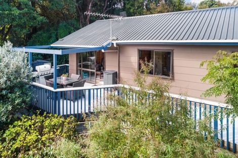 Photo of property in 2b Collingwood Road, Waiuku, 2123