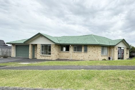 Photo of property in 42 Summerland Drive, Henderson, Auckland, 0612