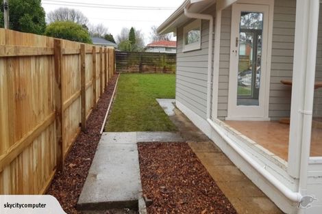 Photo of property in 108 Rathgar Road, Henderson, Auckland, 0610