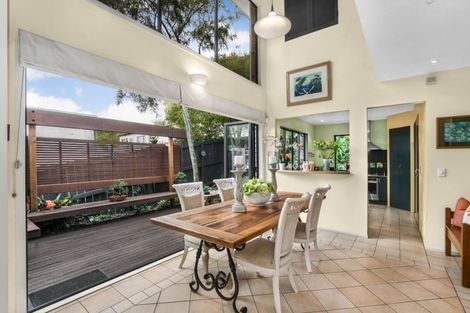 Photo of property in 2/45 Esplanade Road, Mount Eden, Auckland, 1024