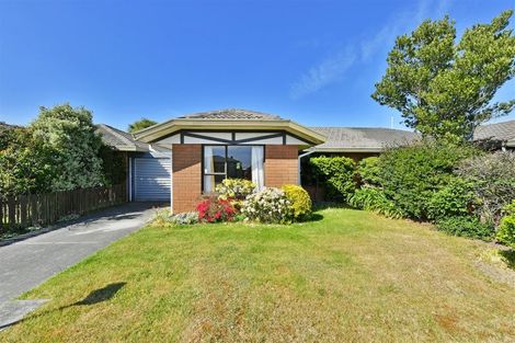 Photo of property in 2/34 Epsom Road, Sockburn, Christchurch, 8042