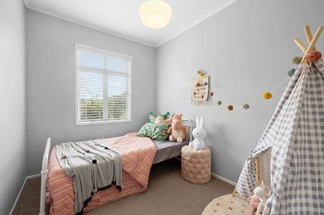 Photo of property in 61 Frankley Road, Westown, New Plymouth, 4310