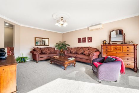 Photo of property in 7 Dowman Place, Te Puke, 3119