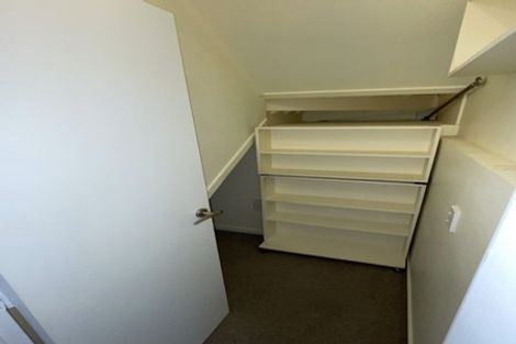 Photo of property in 22 Dorking Road, Brooklyn, Wellington, 6021