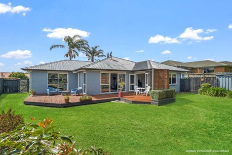 Photo of property in 22 Waitoa Street, Waiuku, 2123