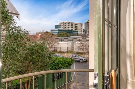 Photo of property in 16b Hobson Street, Thorndon, Wellington, 6011