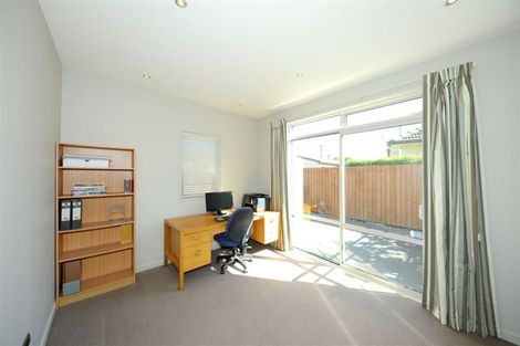 Photo of property in 156a Avonhead Road, Ilam, Christchurch, 8041