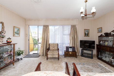 Photo of property in 5/1 Ribblesdale Road, Henderson, Auckland, 0612